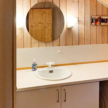 6 Person Holiday In Oksb L